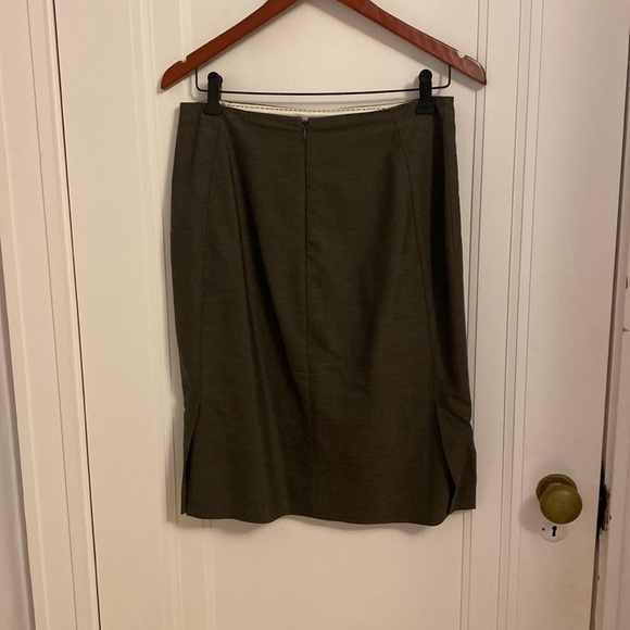 Elie Tahari Skirt Suit - Picture 4 of 7